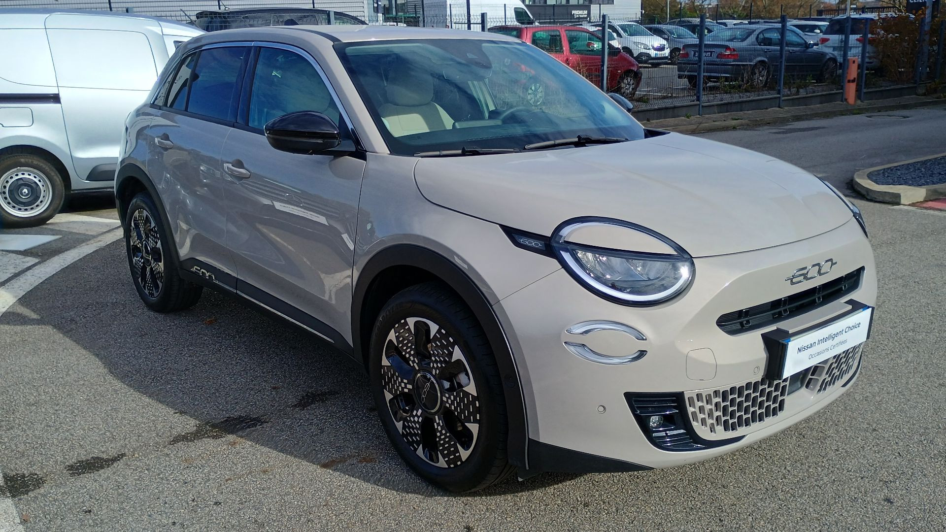 Vente en ligne Fiat 600e  156 ch 54 kWh au prix de 27 990 €