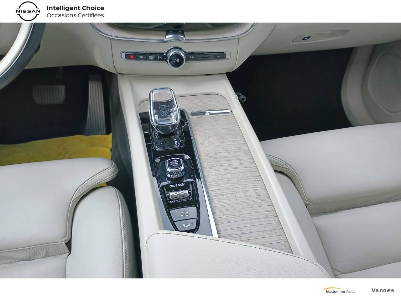Vente en ligne Volvo XC60  B5 AWD 235 ch Geartronic 8 au prix de 29 990 €