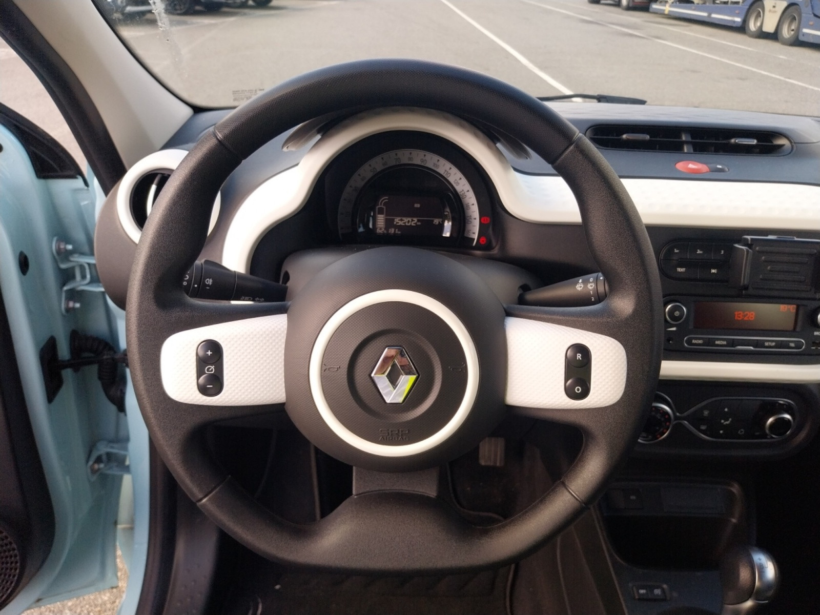 Vente en ligne Renault Twingo Electrique Twingo III E-Tech au prix de 12 990 €