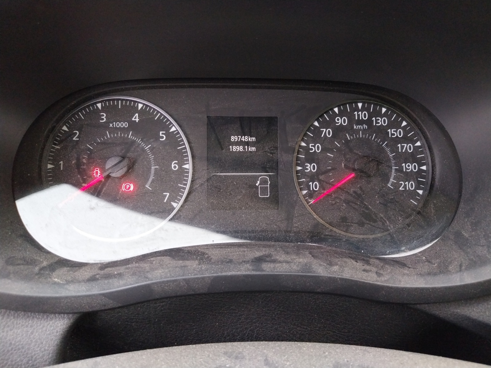 Vente en ligne Renault Master Fourgon MASTER FGN TRAC F3500 L3H2 DCI 135 au prix de 19 990 €