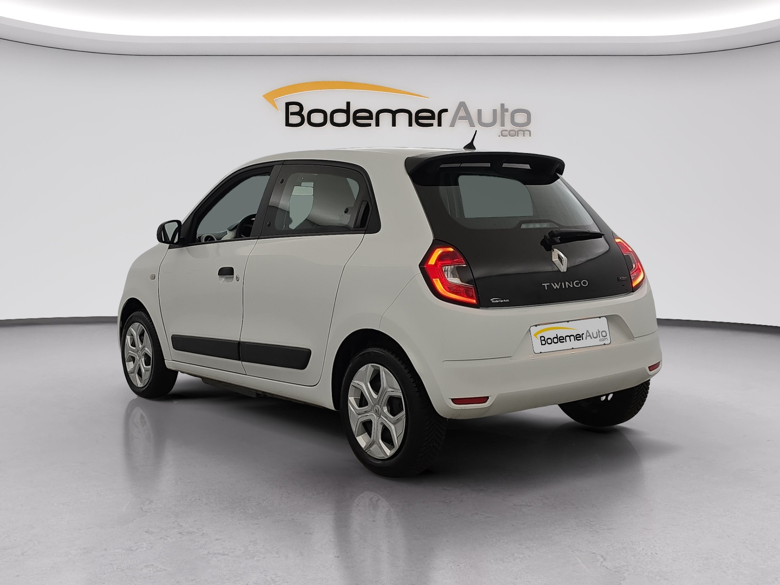 Vente en ligne Renault Twingo Electrique Twingo III E-Tech au prix de 12 990 €