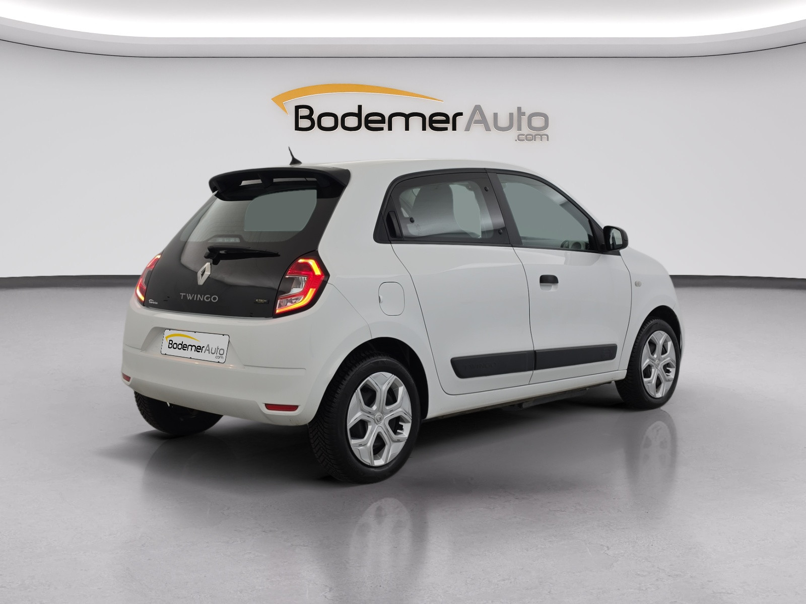 Vente en ligne Renault Twingo Electrique Twingo III E-Tech au prix de 12 990 €
