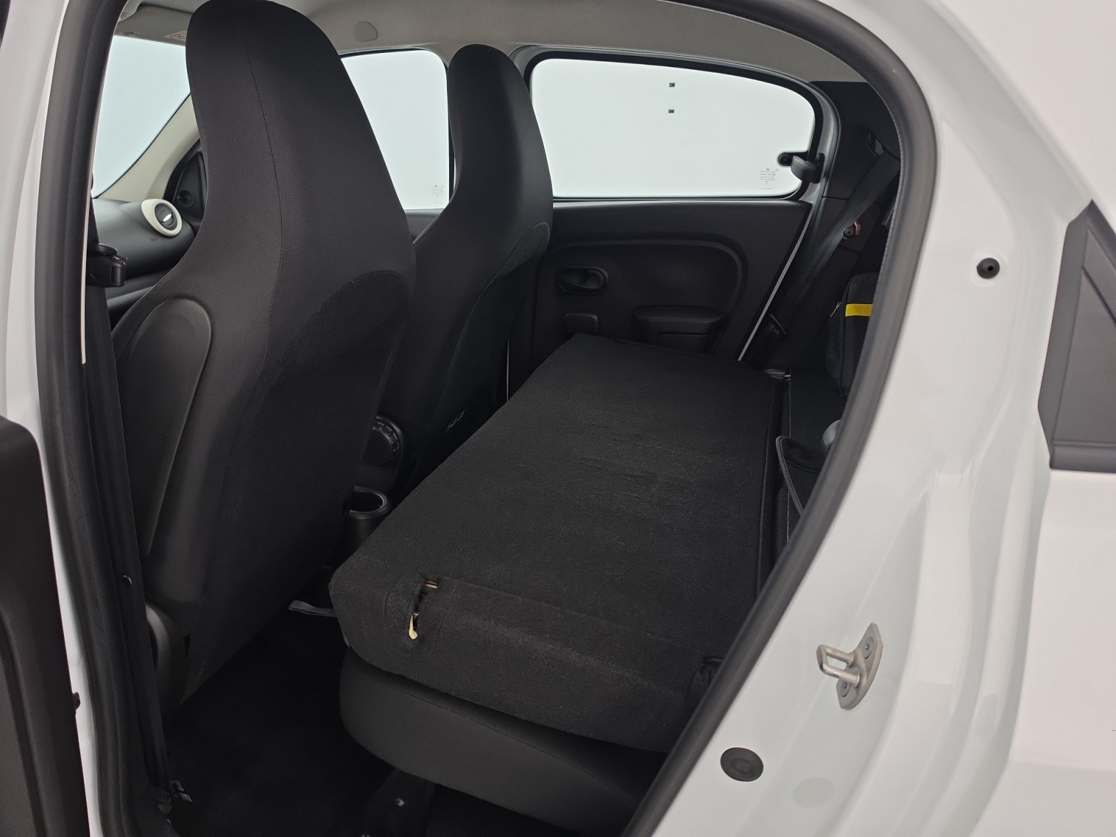 Vente en ligne Renault Twingo Electrique Twingo III E-Tech au prix de 12 990 €