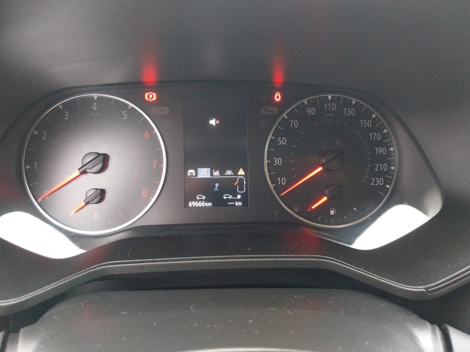 Vente en ligne Renault Clio 5 Clio TCe 90 au prix de 12 990 €