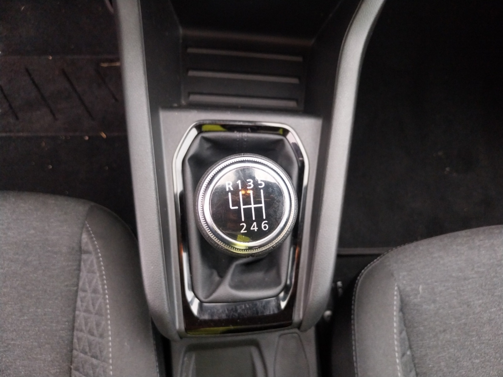 Vente en ligne Renault Clio 5 Clio TCe 90 au prix de 12 990 €