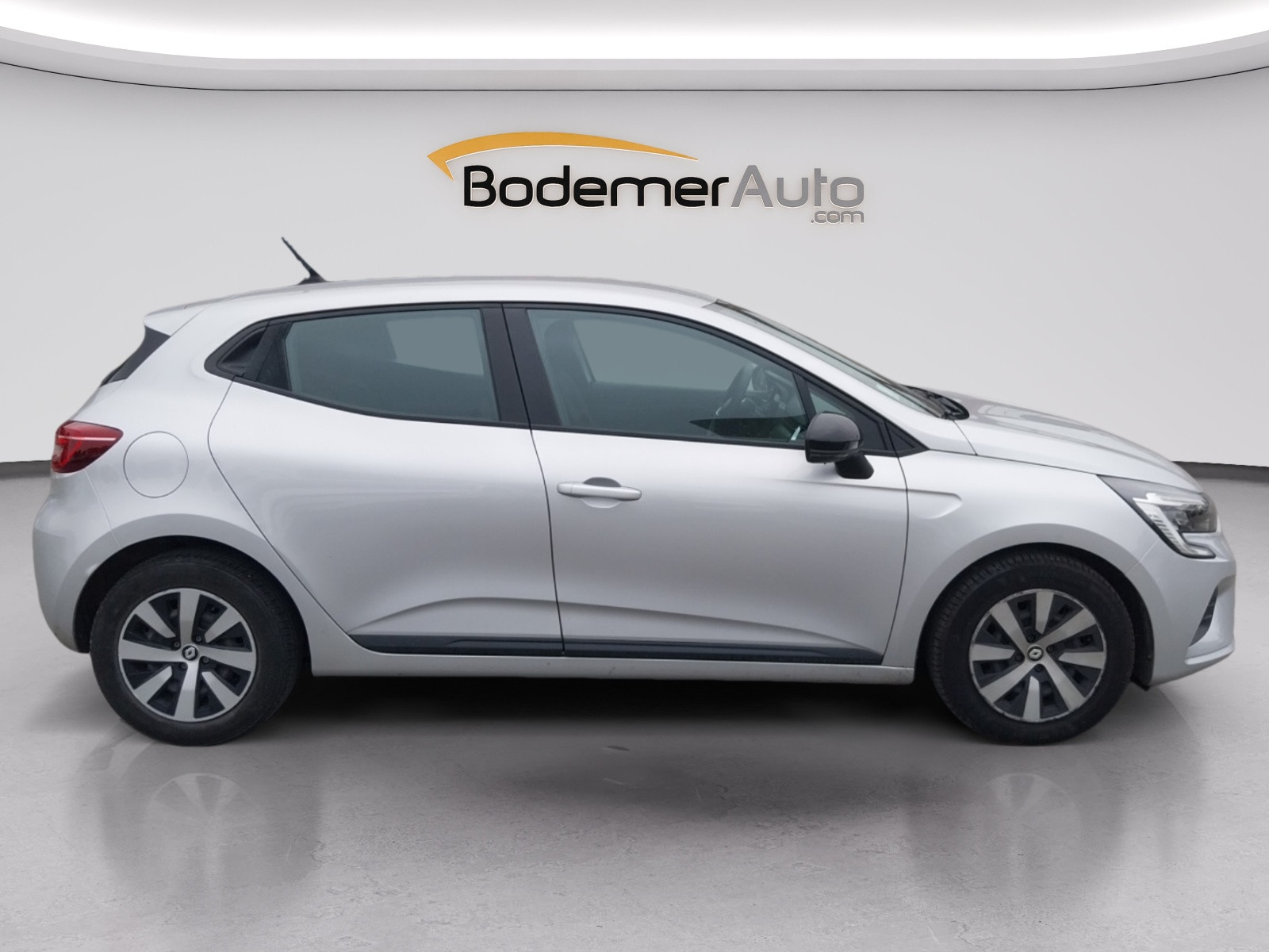 Vente en ligne Renault Clio 5 Clio TCe 90 au prix de 12 990 €