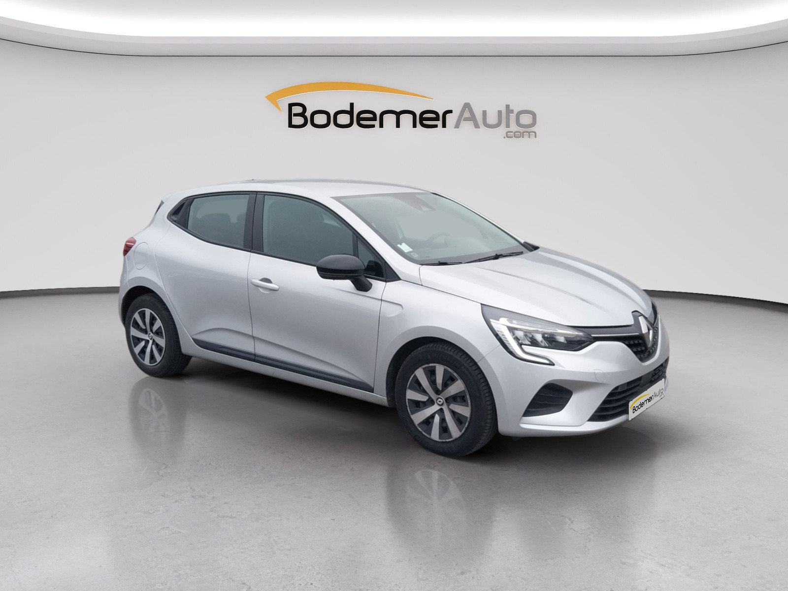 Vente en ligne Renault Clio 5 Clio TCe 90 au prix de 12 990 €
