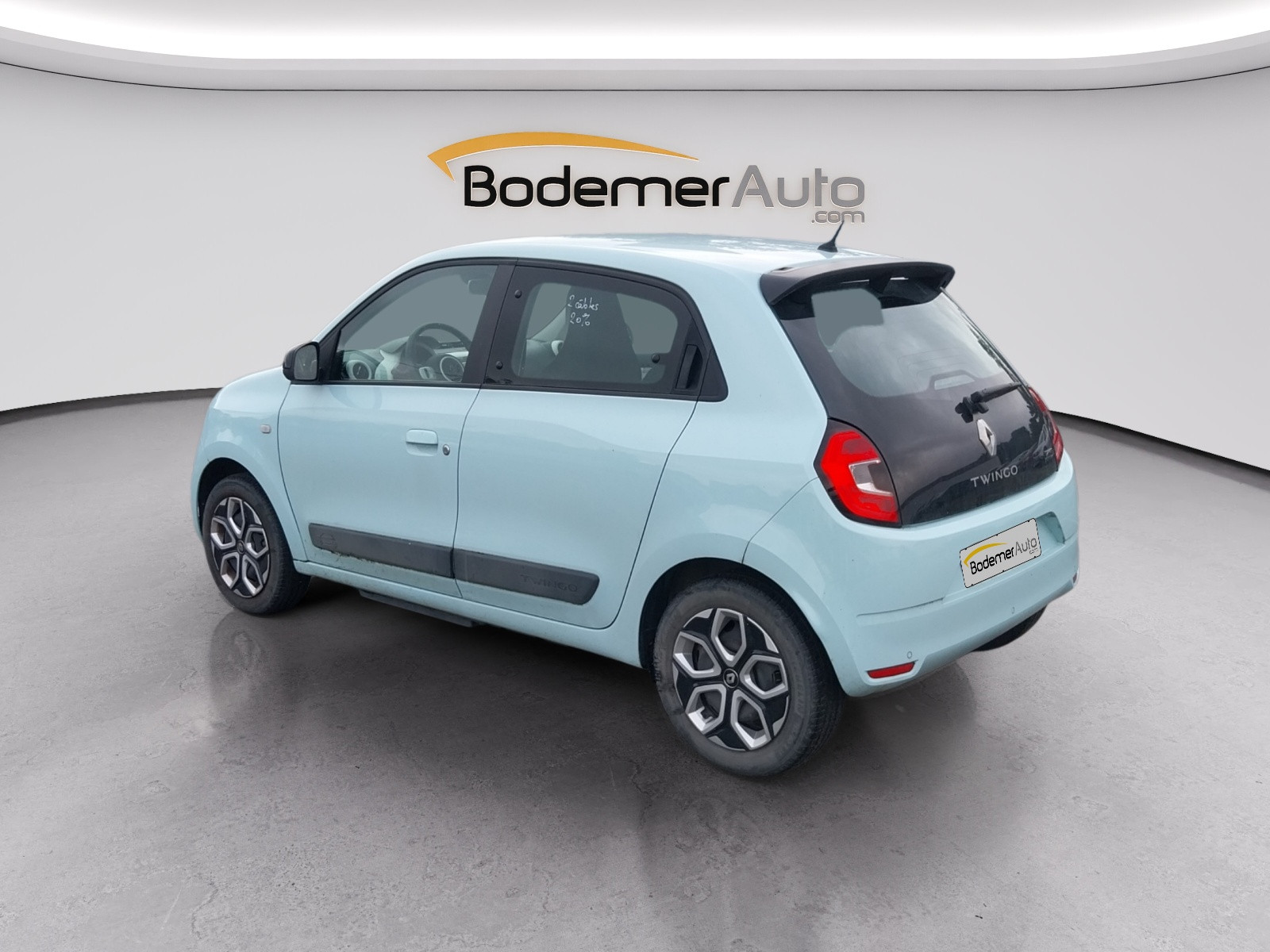 Vente en ligne Renault Twingo Electrique Twingo III E-Tech au prix de 13 990 €