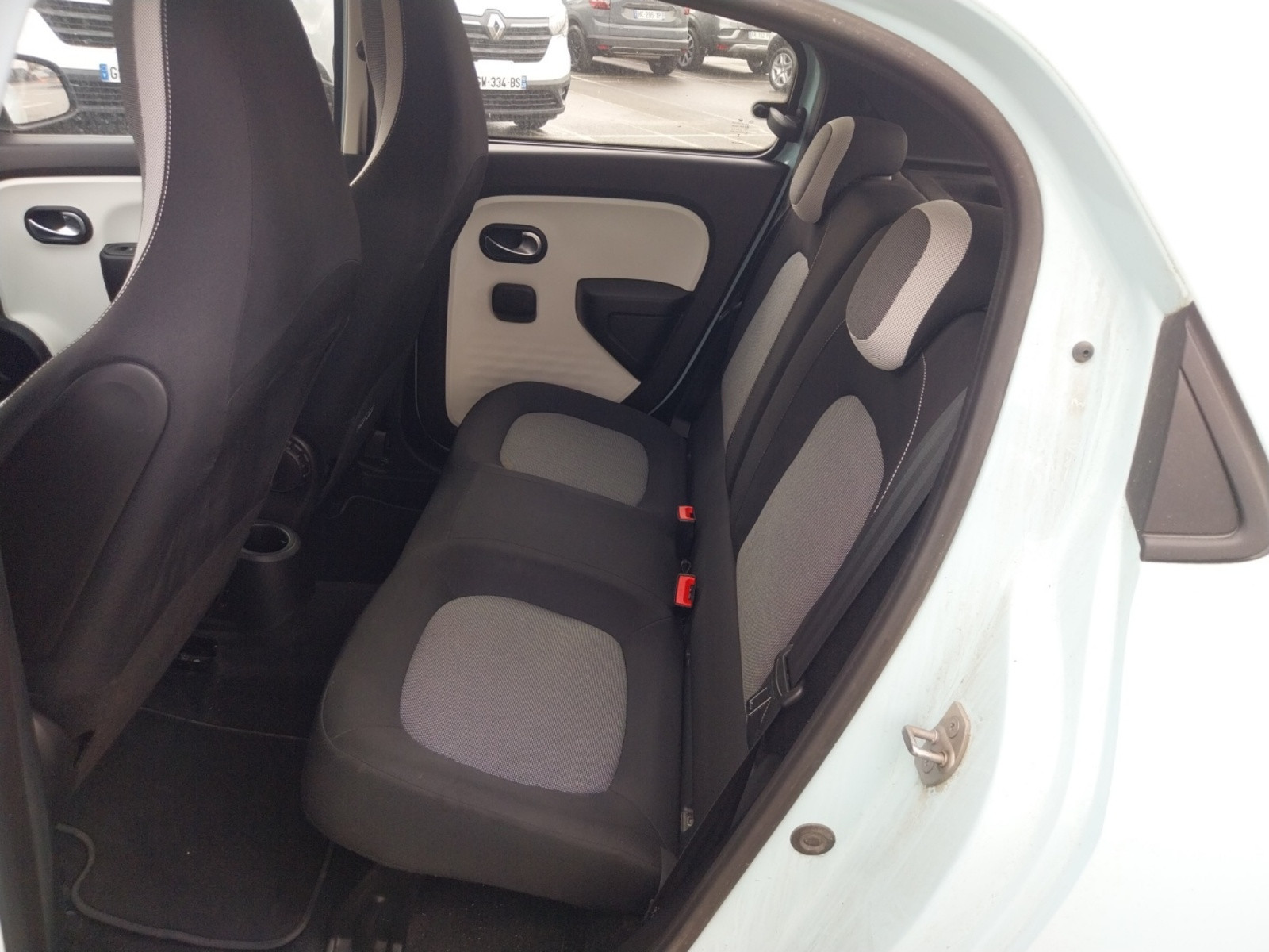 Vente en ligne Renault Twingo Electrique Twingo III E-Tech au prix de 13 990 €