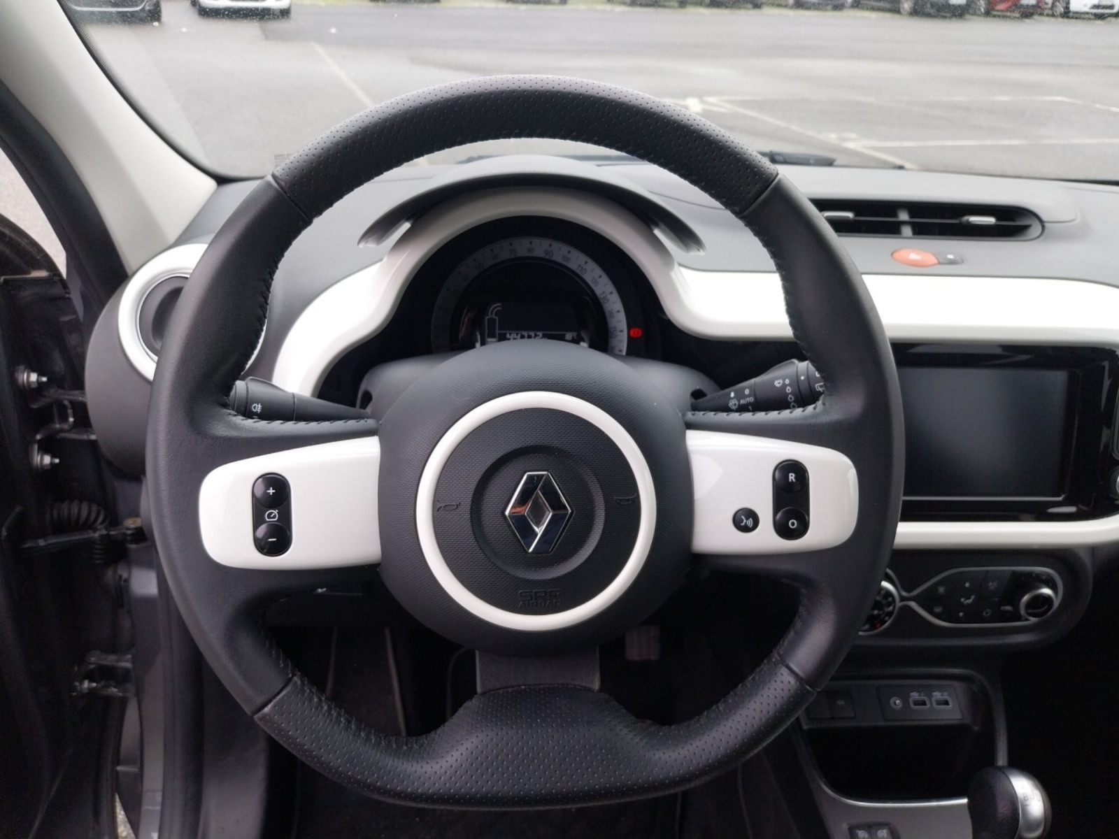 Vente en ligne Renault Twingo Electrique Twingo III E-Tech au prix de 13 990 €