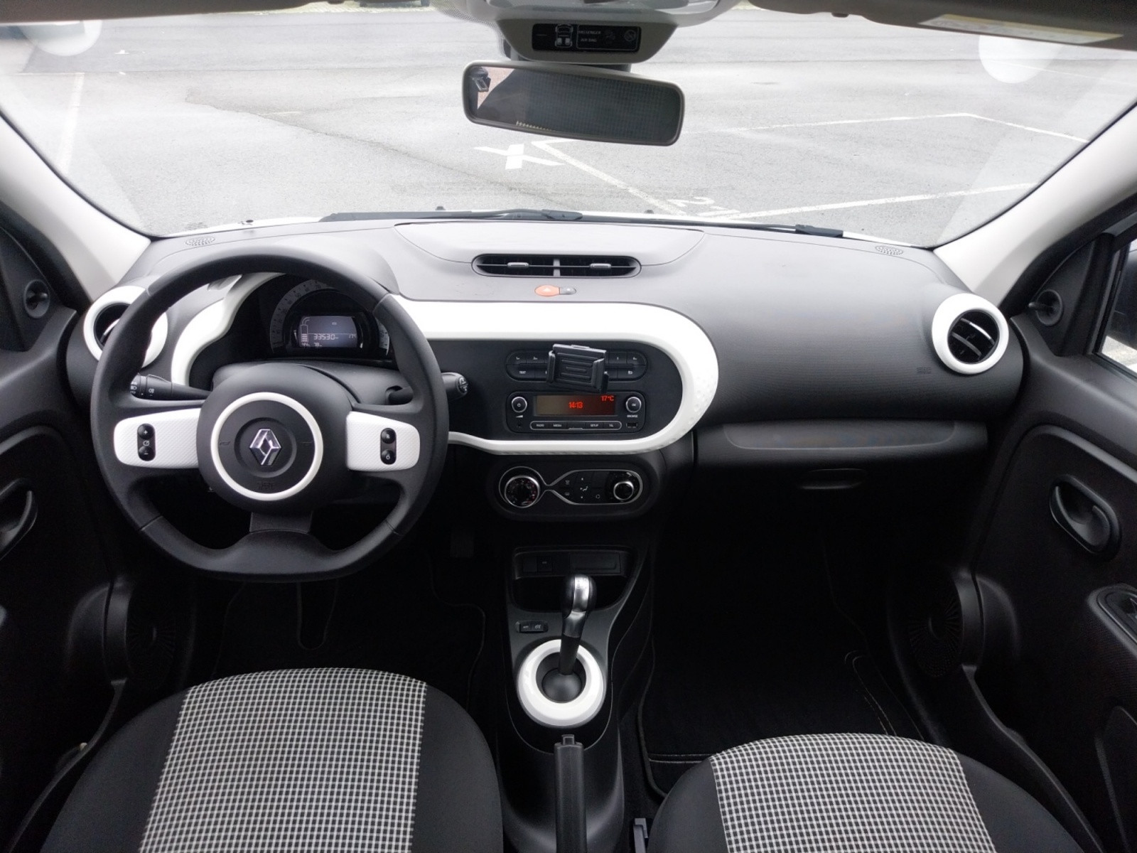 Vente en ligne Renault Twingo Electrique Twingo III E-Tech au prix de 12 990 €