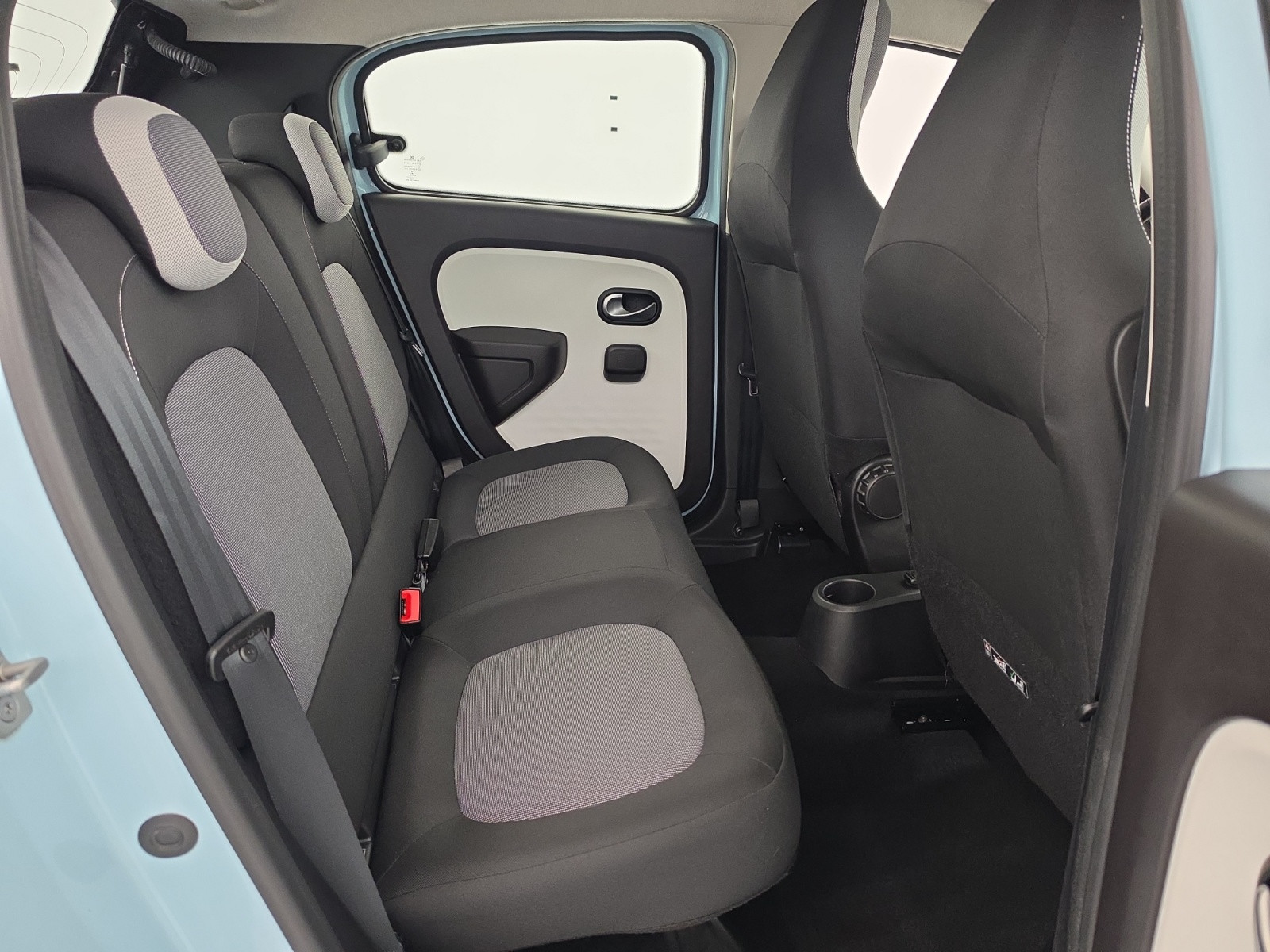 Vente en ligne Renault Twingo Electrique Twingo III E-Tech au prix de 12 590 €