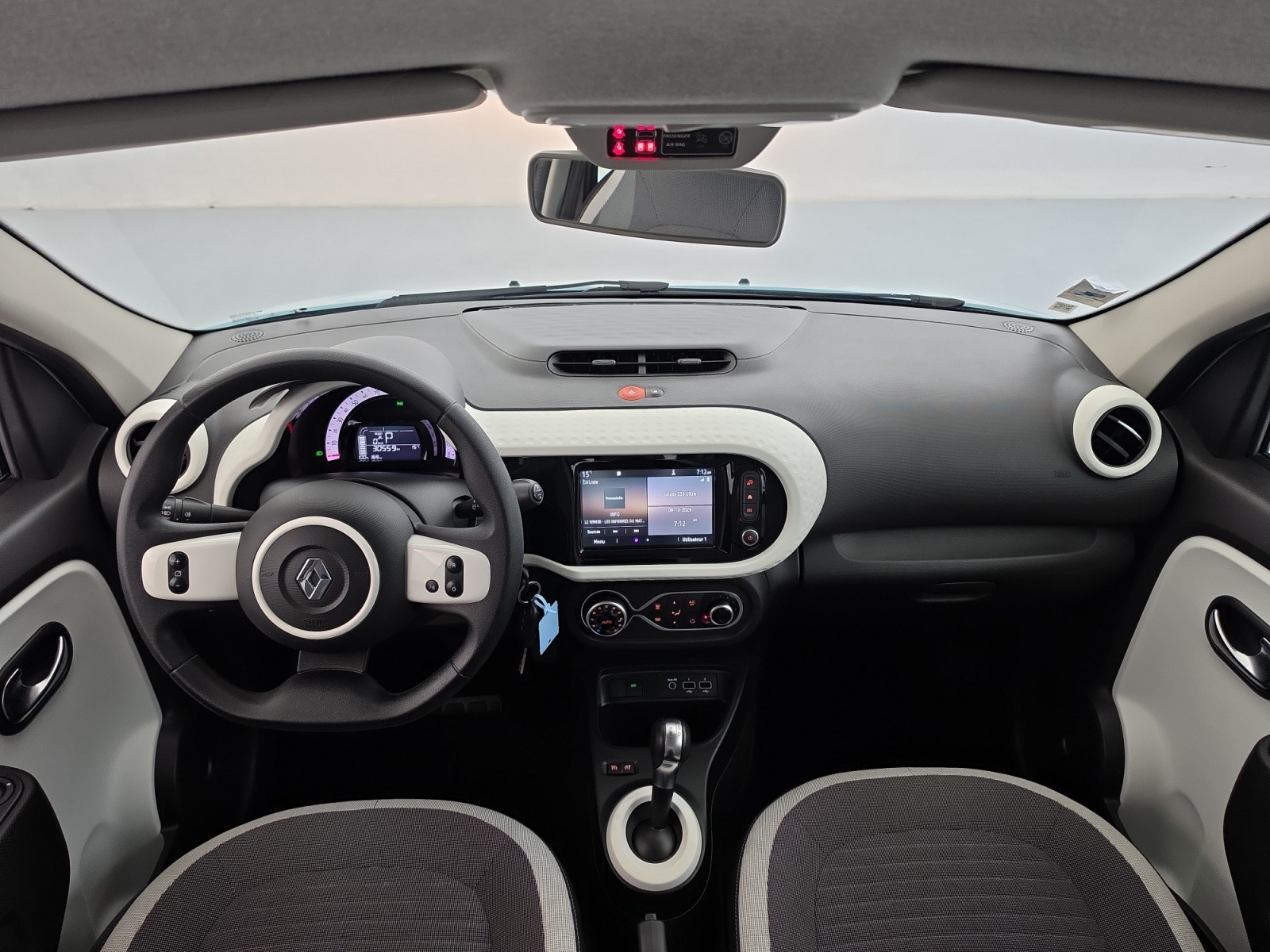 Vente en ligne Renault Twingo Electrique Twingo III E-Tech au prix de 12 590 €