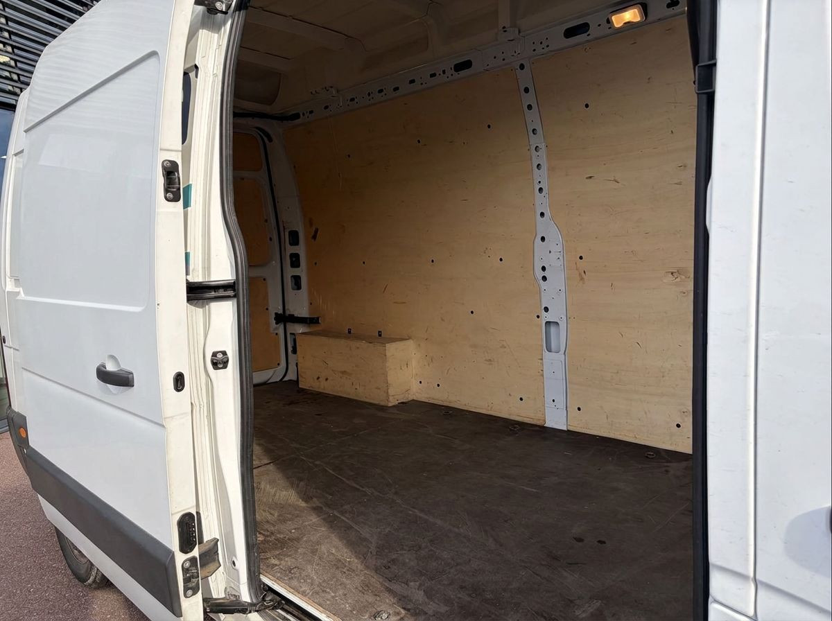 Vente en ligne Renault Master Fourgon MASTER FGN TRAC F3500 L3H3 BLUE DCI 135 au prix de 22 990 €