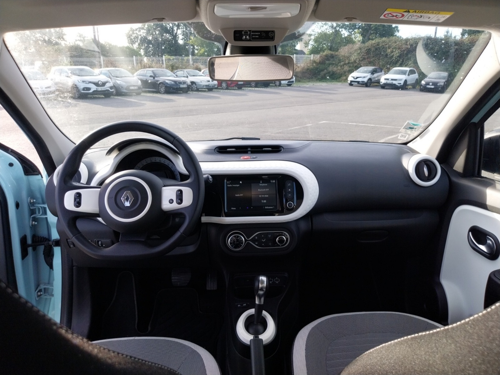 Vente en ligne Renault Twingo Electrique Twingo III E-Tech au prix de 12 590 €