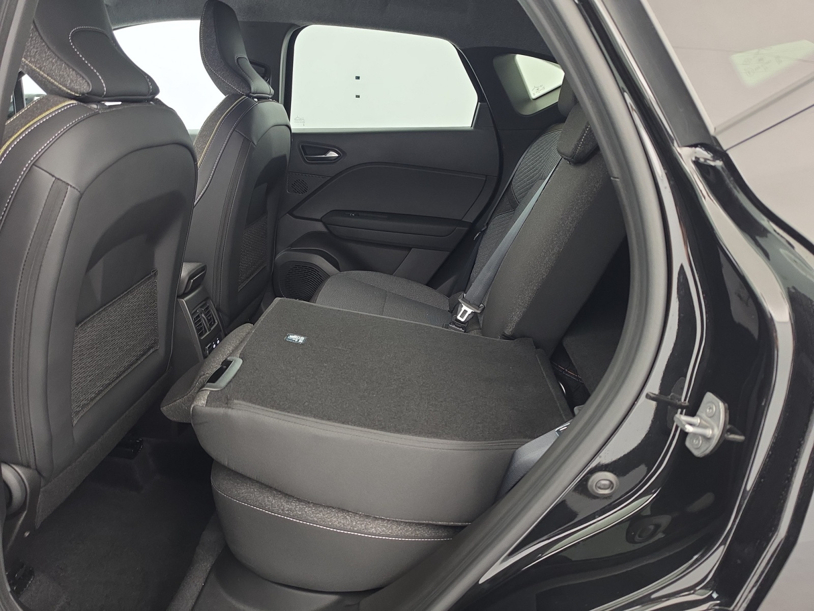 Vente en ligne Renault Captur  E-Tech full hybrid 160 ch au prix de 27 990 €