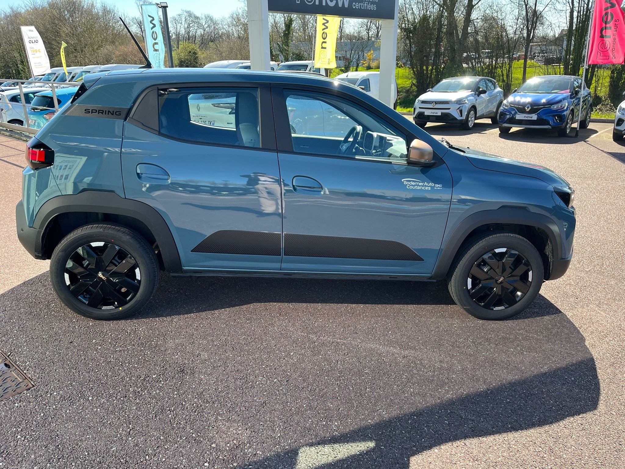 Vente en ligne Dacia Spring  electric 100 au prix de 19 990 €