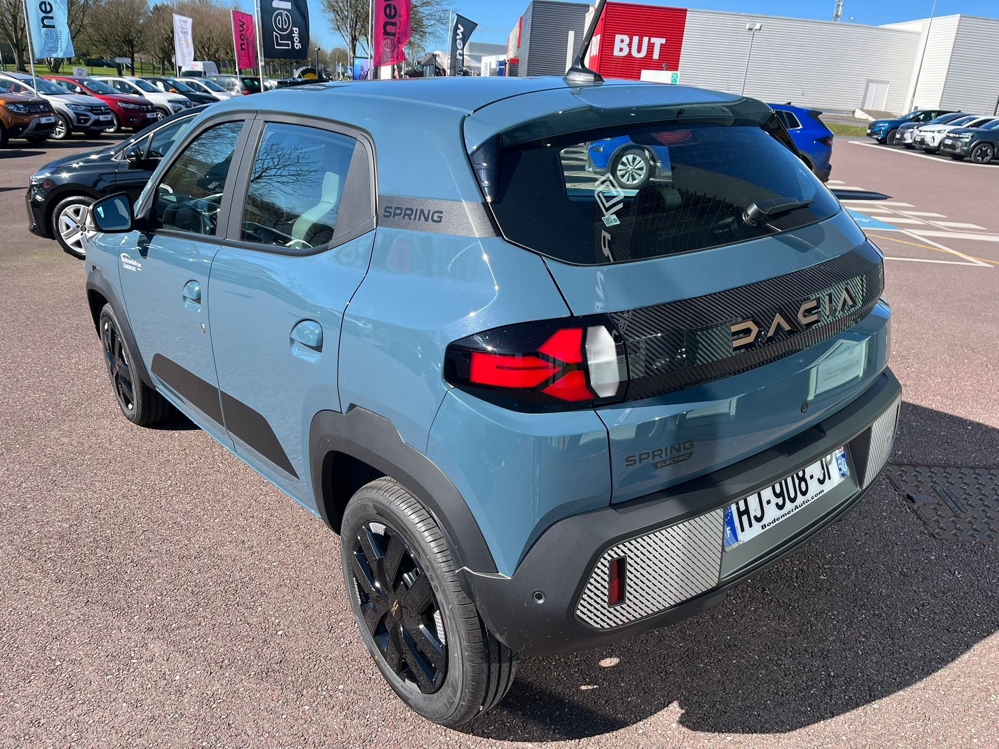 Vente en ligne Dacia Spring  electric 100 au prix de 19 990 €