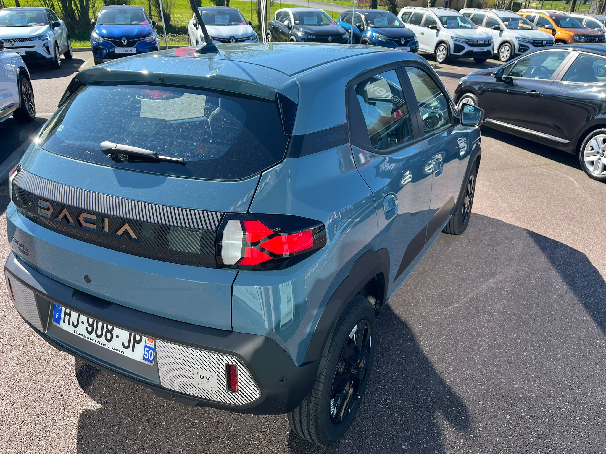 Vente en ligne Dacia Spring  electric 100 au prix de 19 990 €