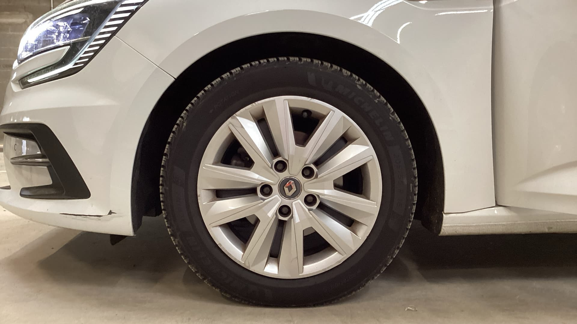 Vente en ligne Renault Megane 4 Mégane IV Berline TCe 115 FAP au prix de 15 490 €
