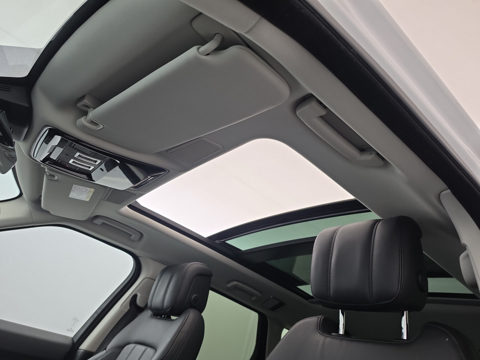 Vente en ligne Land Rover Range Rover Sport  Mark VIII P400e PHEV 2.0L 404ch au prix de 37 990 €