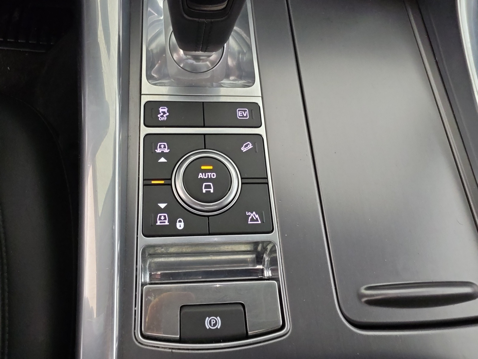 Vente en ligne Land Rover Range Rover Sport  Mark VIII P400e PHEV 2.0L 404ch au prix de 37 990 €