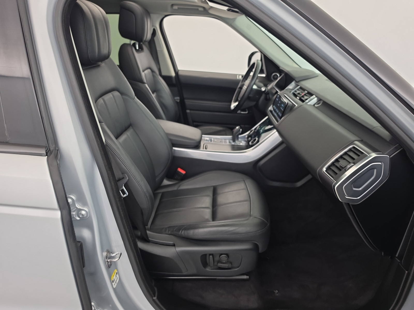 Vente en ligne Land Rover Range Rover Sport  Mark VIII P400e PHEV 2.0L 404ch au prix de 37 990 €