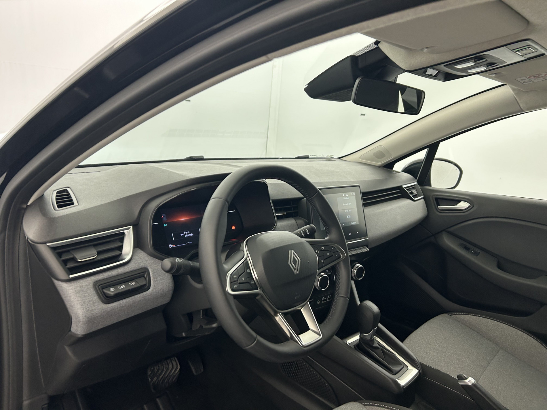 Vente en ligne Renault Clio 5 Clio E-Tech full hybrid 145 ch GSR2 au prix de 19 990 €