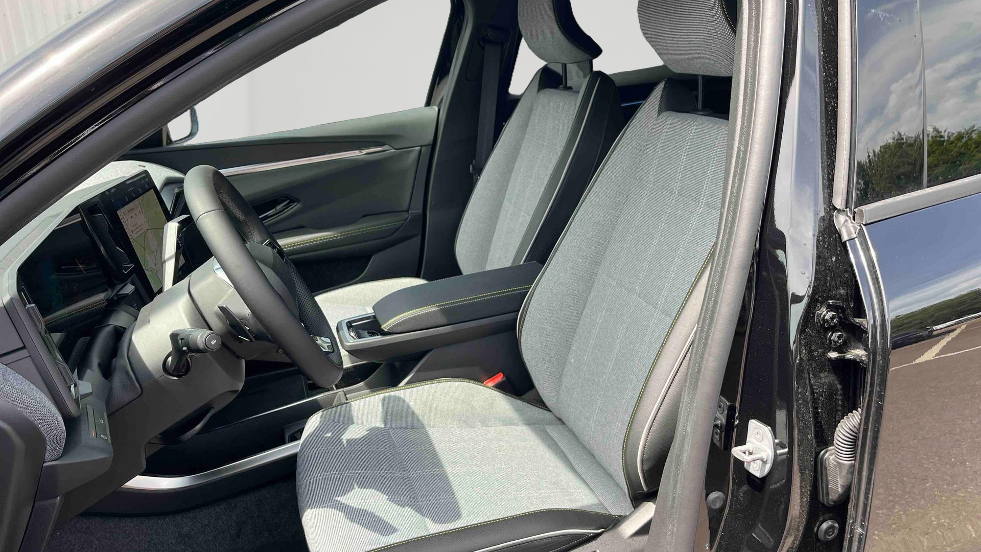 Vente en ligne Renault Scenic E-Tech Scenic E-Tech électrique 220 ch grande autonomie au prix de 46 990 €
