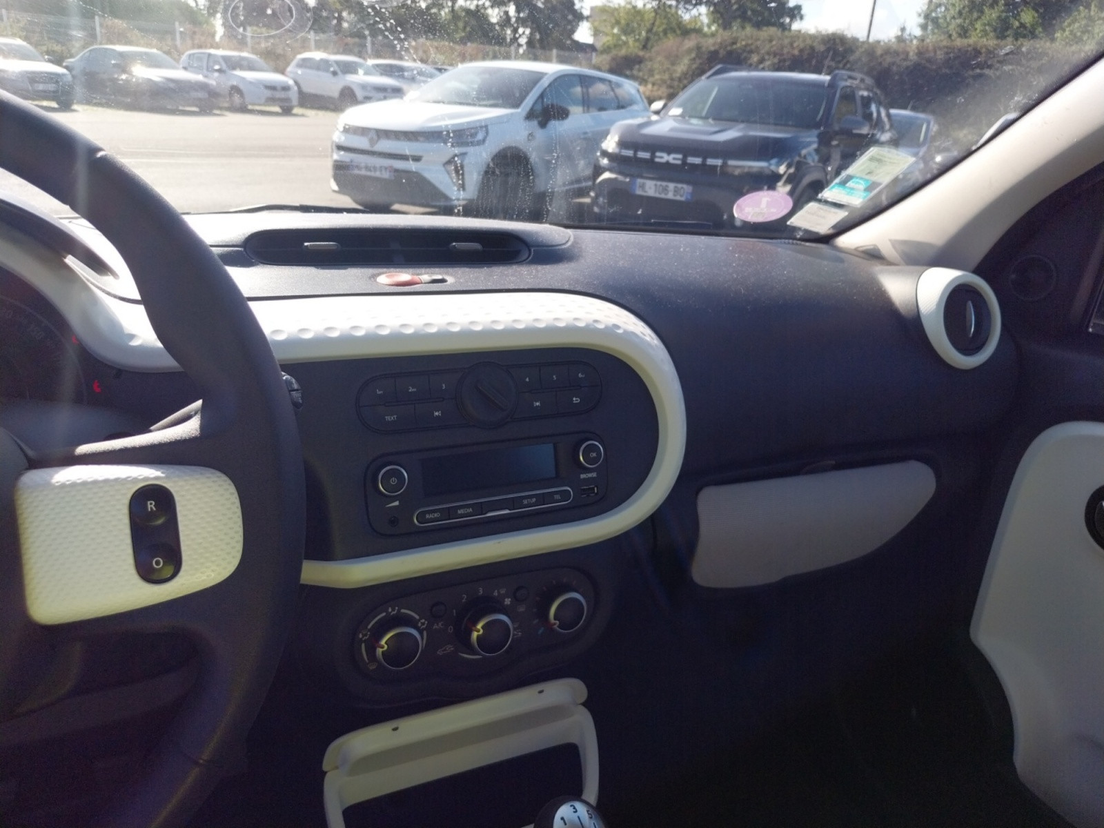 Vente en ligne Renault Twingo 3  1.0 SCe 70 E6C au prix de 9 590 €