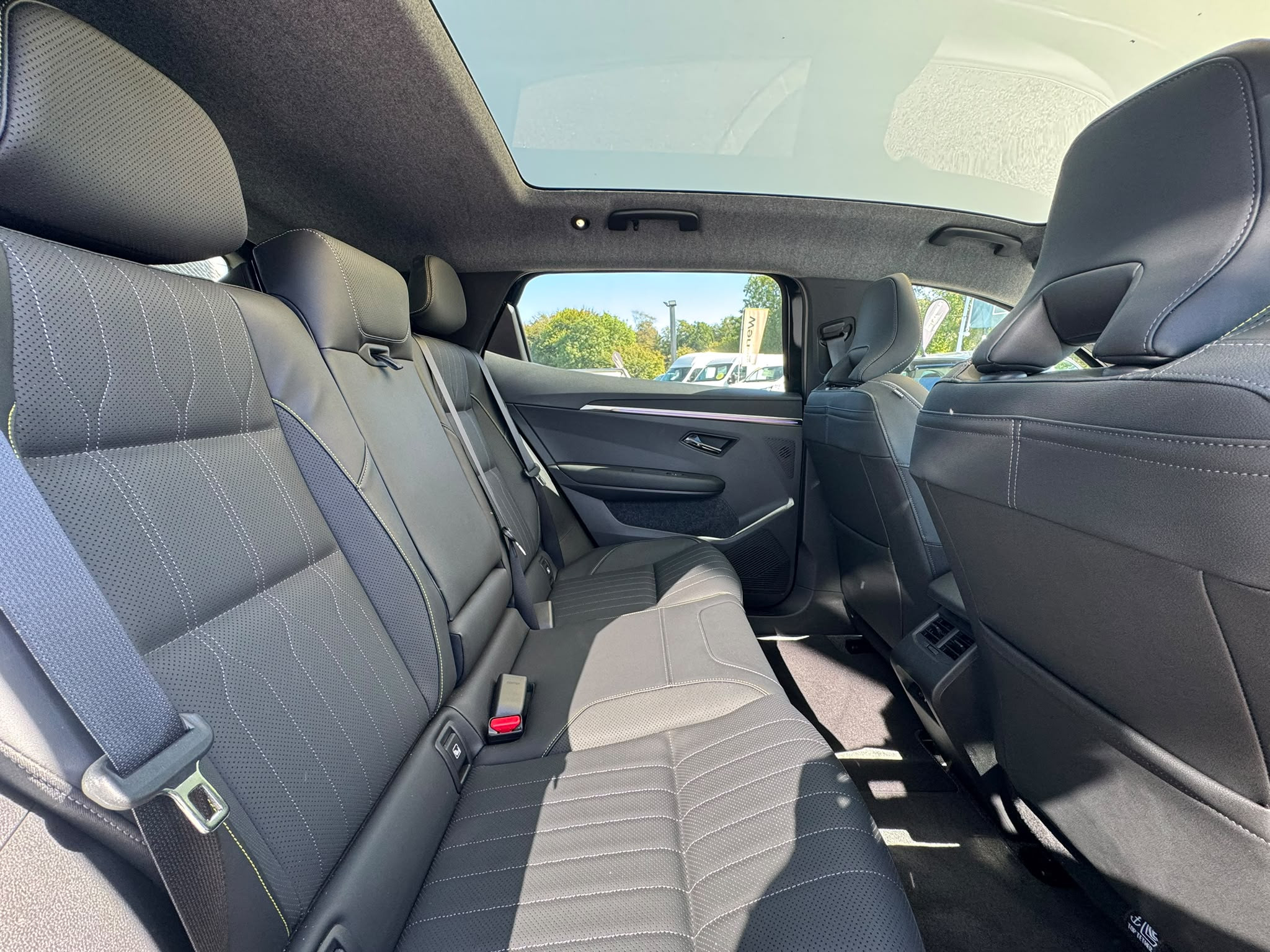 Vente en ligne Renault Scenic E-Tech Scenic E-Tech électrique 220 ch grande autonomie au prix de 46 990 €