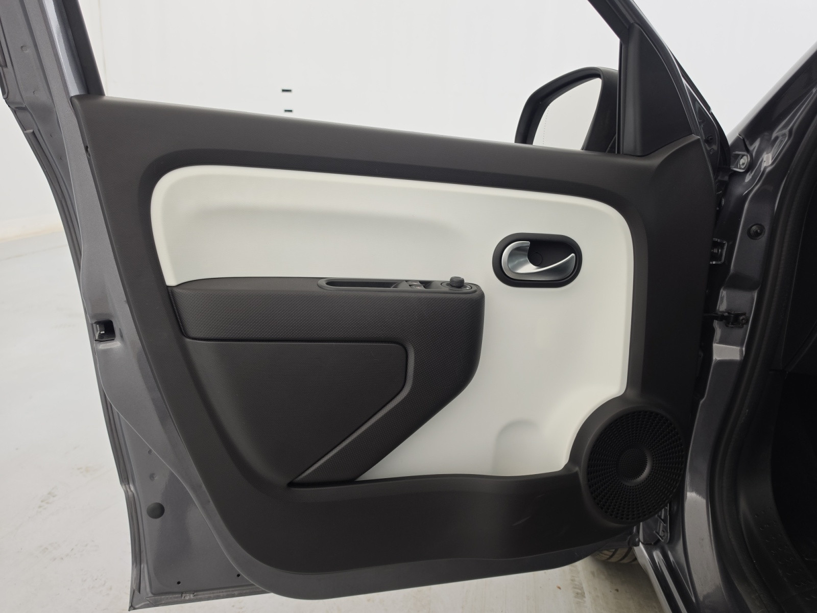 Vente en ligne Renault Twingo 3  SCe 65 au prix de 11 990 €