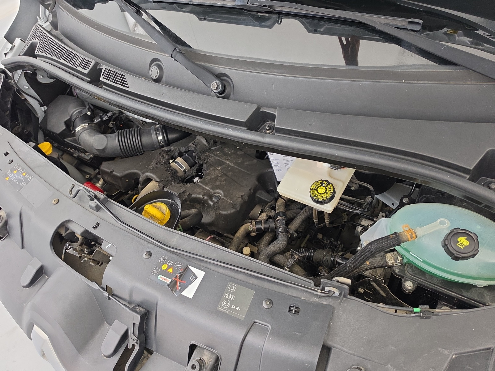 Vente en ligne Renault Master Fourgon MASTER CA TRAC F3500 L3H2 DCI 135 au prix de 26 990 €