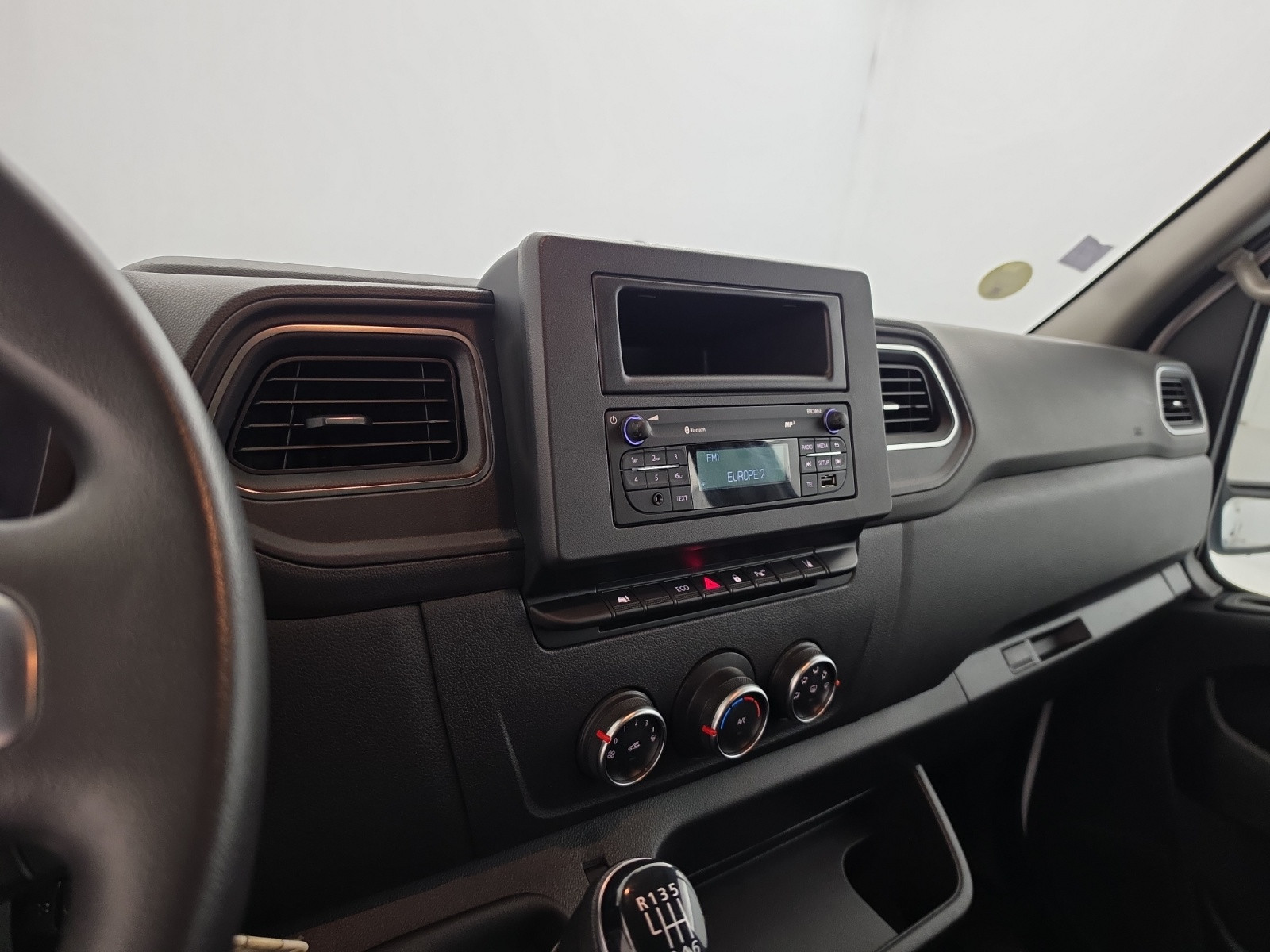 Vente en ligne Renault Master Fourgon MASTER CA TRAC F3500 L3H2 DCI 135 au prix de 26 990 €