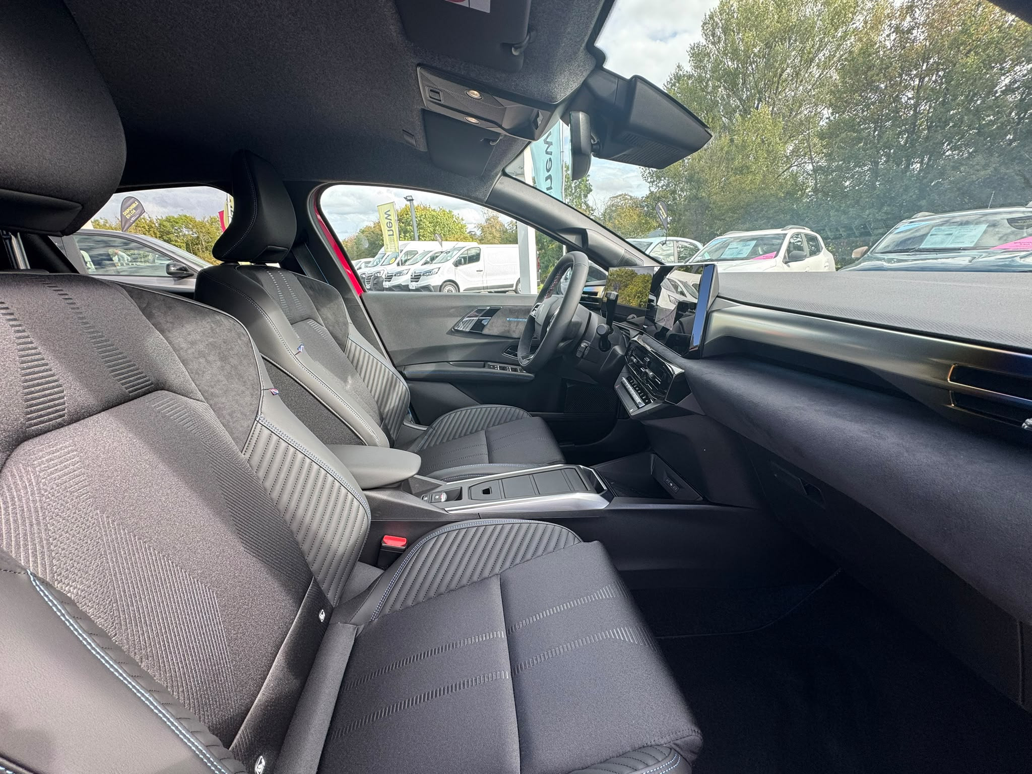 Vente en ligne Renault Clio 6 Clio E-Tech full hybrid 160 ch au prix de 28 490 €