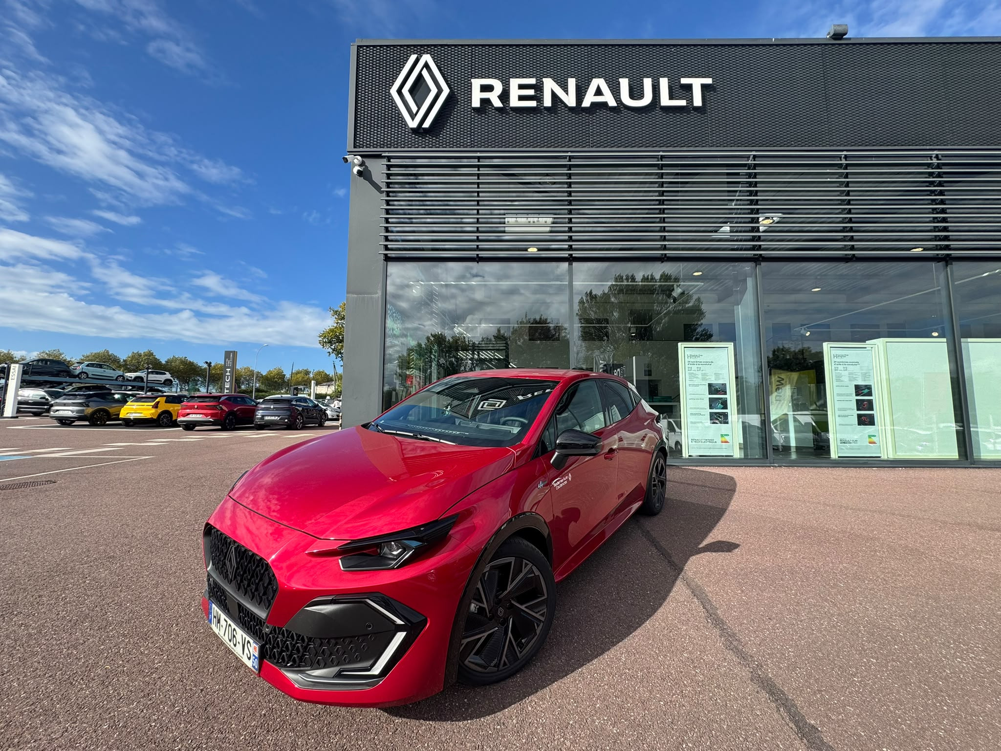 Renault Clio 6 Clio E-Tech full hybrid 160 ch occasion de 2026 en vente à Coutances