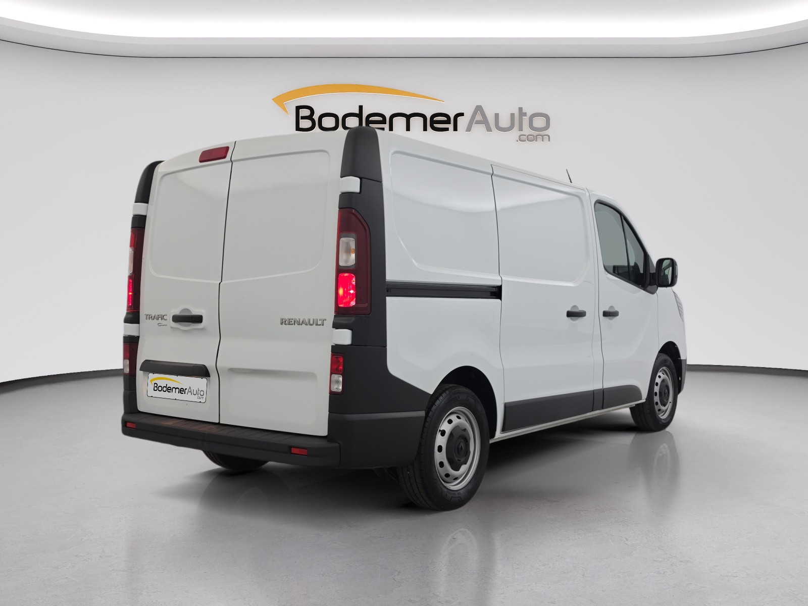 Vente en ligne Renault Trafic 3 Fourgon TRAFIC FG BLUE DCI 130 L1H1 3T GSR2 au prix de 22 990 €