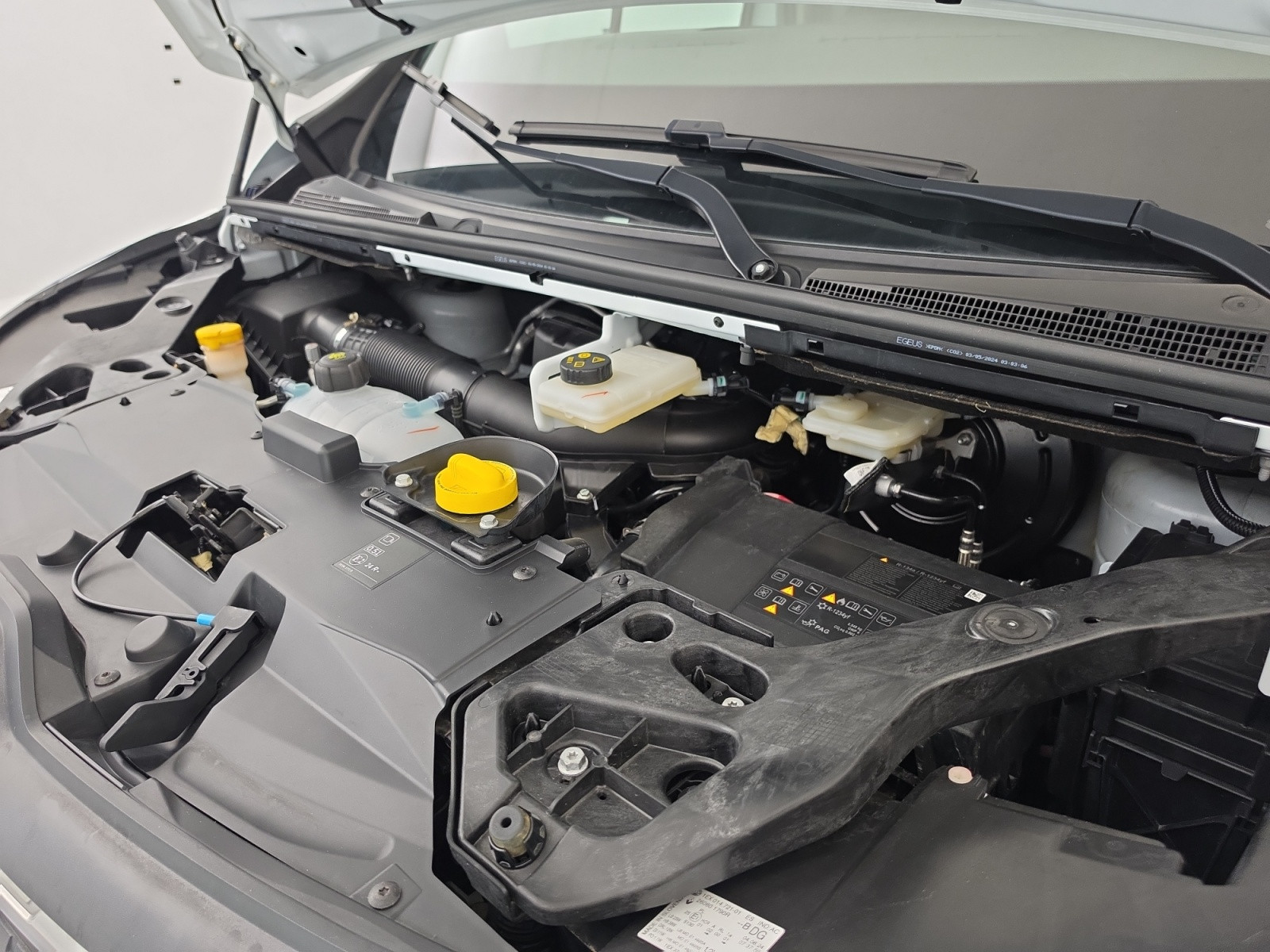 Vente en ligne Renault Trafic 3 Fourgon TRAFIC FG BLUE DCI 130 L1H1 3T GSR2 au prix de 22 990 €