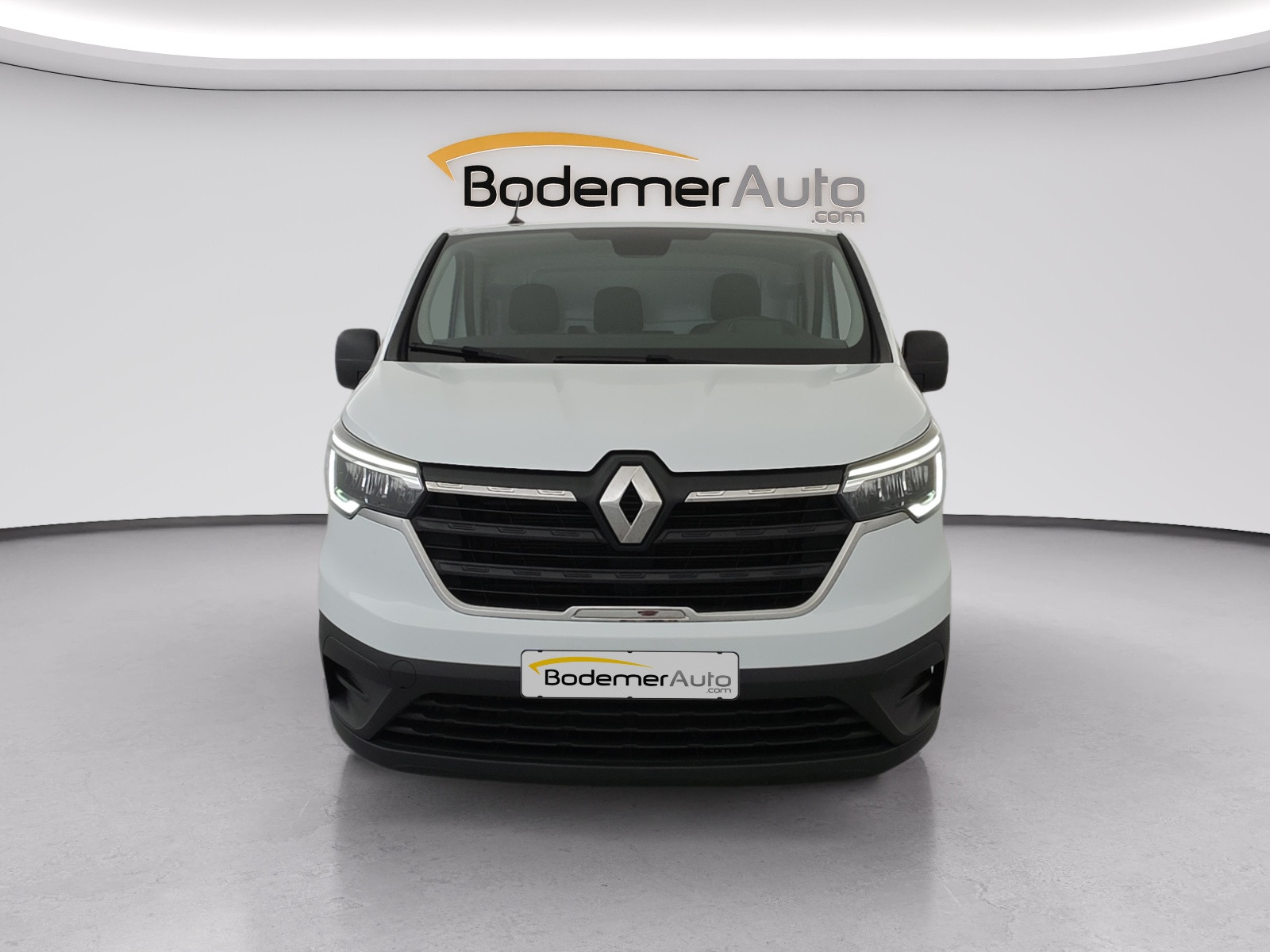 Vente en ligne Renault Trafic 3 Fourgon TRAFIC FG BLUE DCI 130 L1H1 3T GSR2 au prix de 22 990 €