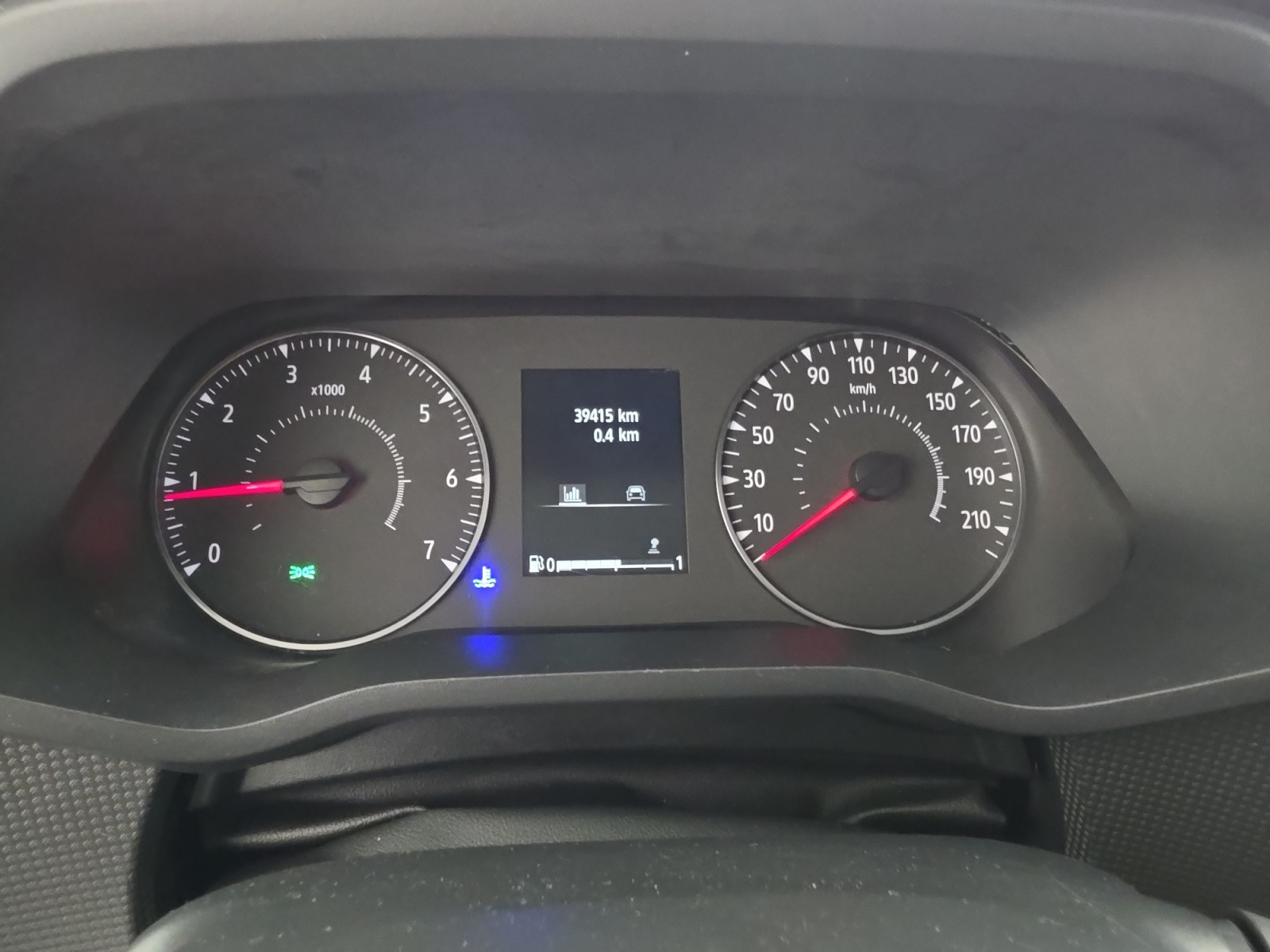 Vente en ligne Renault Trafic 3 Fourgon TRAFIC FG BLUE DCI 130 L1H1 3T GSR2 au prix de 22 990 €
