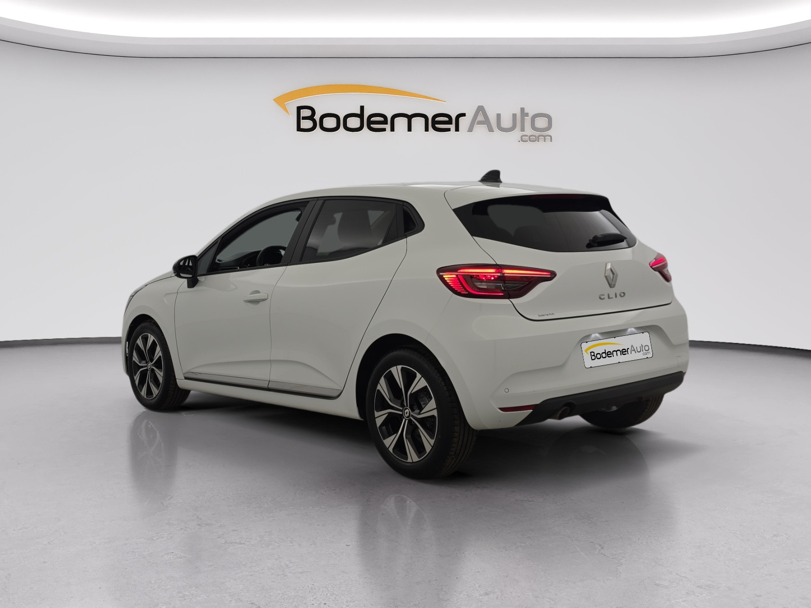 Vente en ligne Renault Clio 5 Clio TCe 100 GPL au prix de 14 990 €
