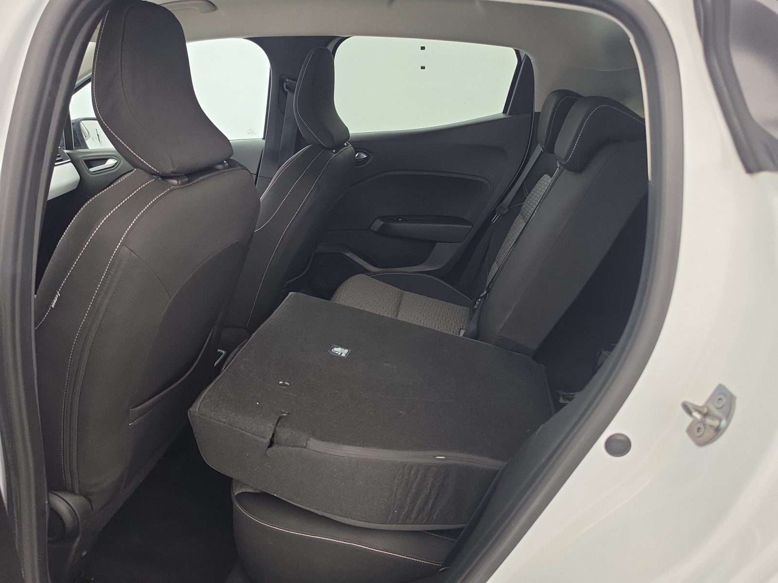 Vente en ligne Renault Clio 5 Clio TCe 100 GPL au prix de 14 990 €