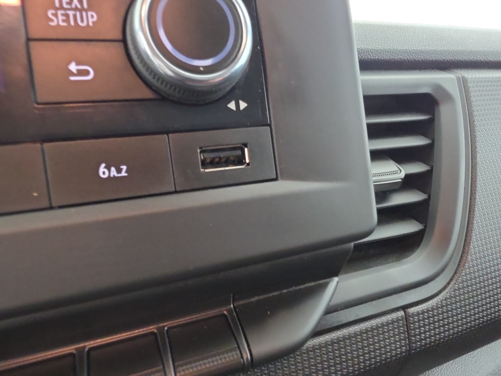 Vente en ligne Renault Trafic 3 Fourgon TRAFIC FG BLUE DCI 130 L1H1 3T GSR2 au prix de 22 990 €