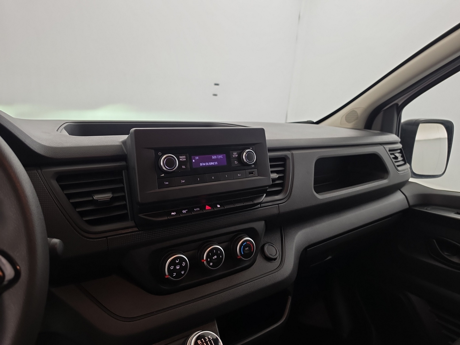Vente en ligne Renault Trafic 3 Fourgon TRAFIC FG BLUE DCI 130 L1H1 3T GSR2 au prix de 22 990 €