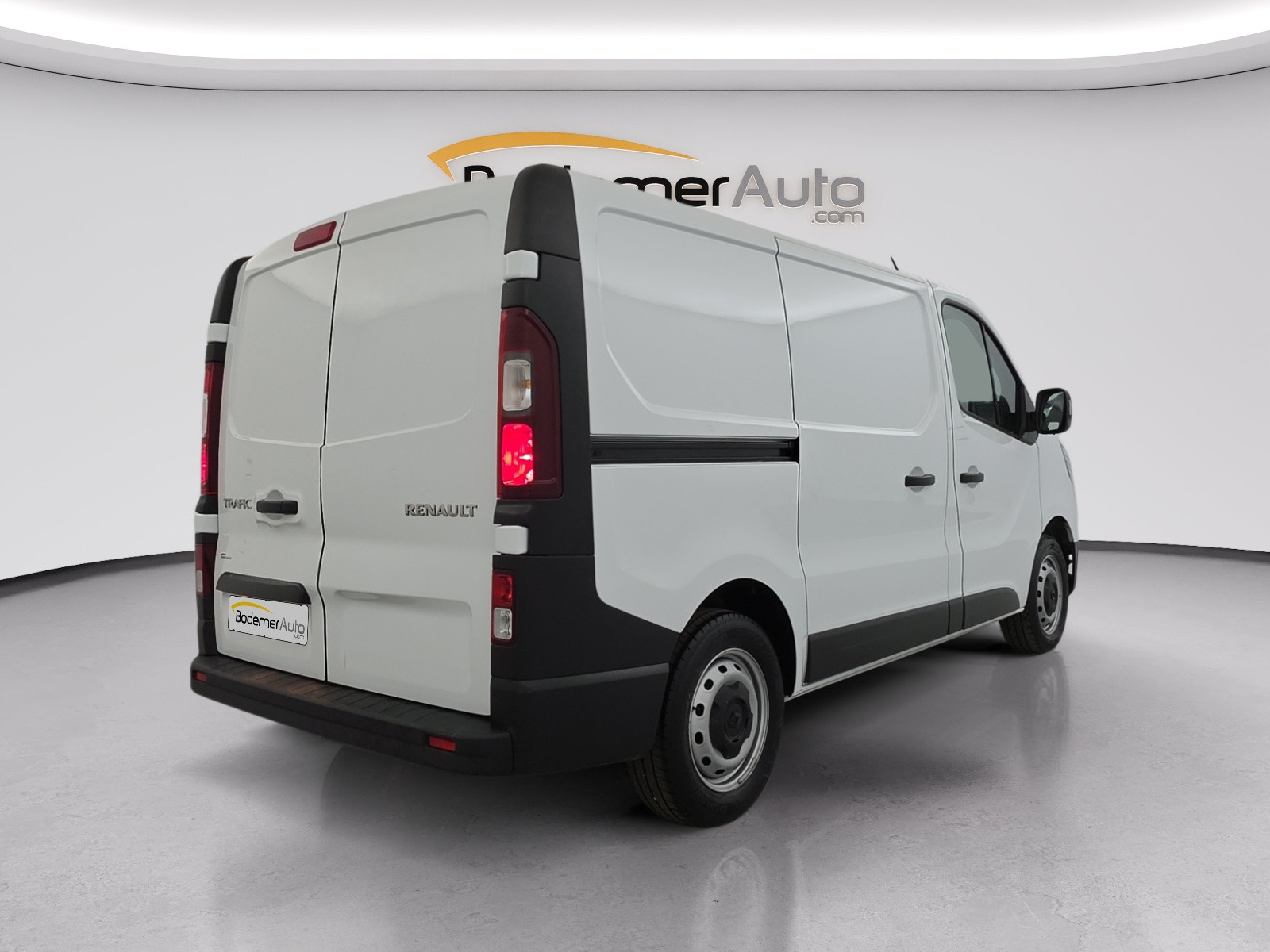 Vente en ligne Renault Trafic 3 Fourgon TRAFIC FG BLUE DCI 130 L1H1 3T GSR2 au prix de 22 990 €