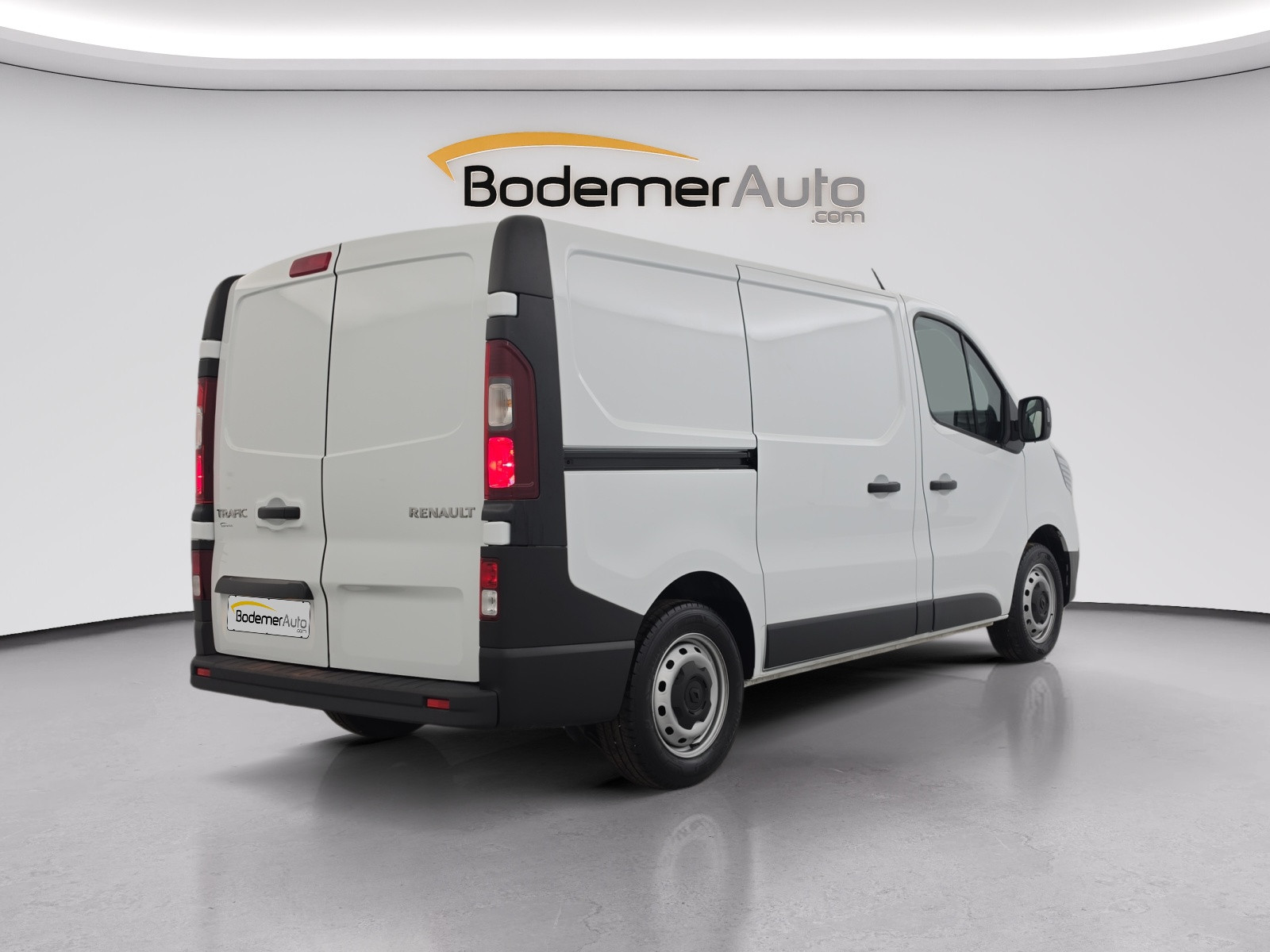 Vente en ligne Renault Trafic 3 Fourgon TRAFIC FG BLUE DCI 130 L1H1 3T GSR2 au prix de 22 990 €