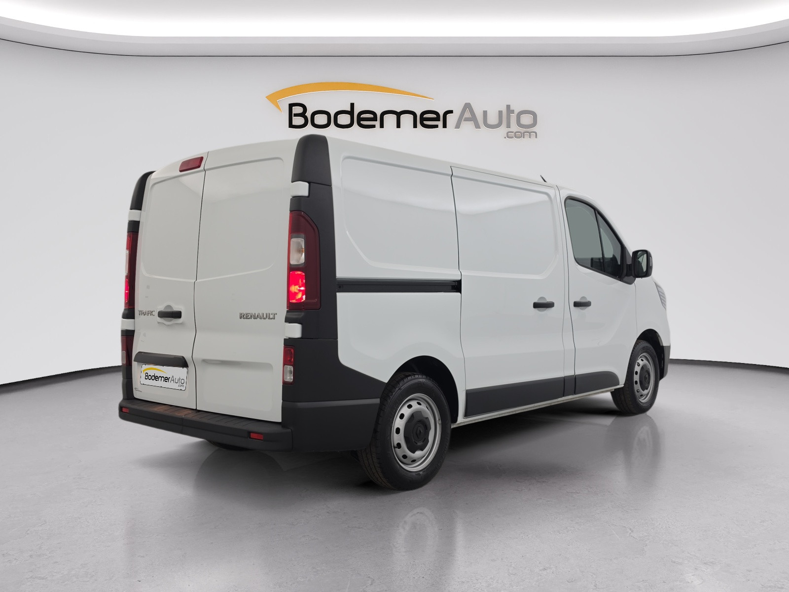 Vente en ligne Renault Trafic 3 Fourgon TRAFIC FG BLUE DCI 130 L1H1 3T GSR2 au prix de 22 990 €