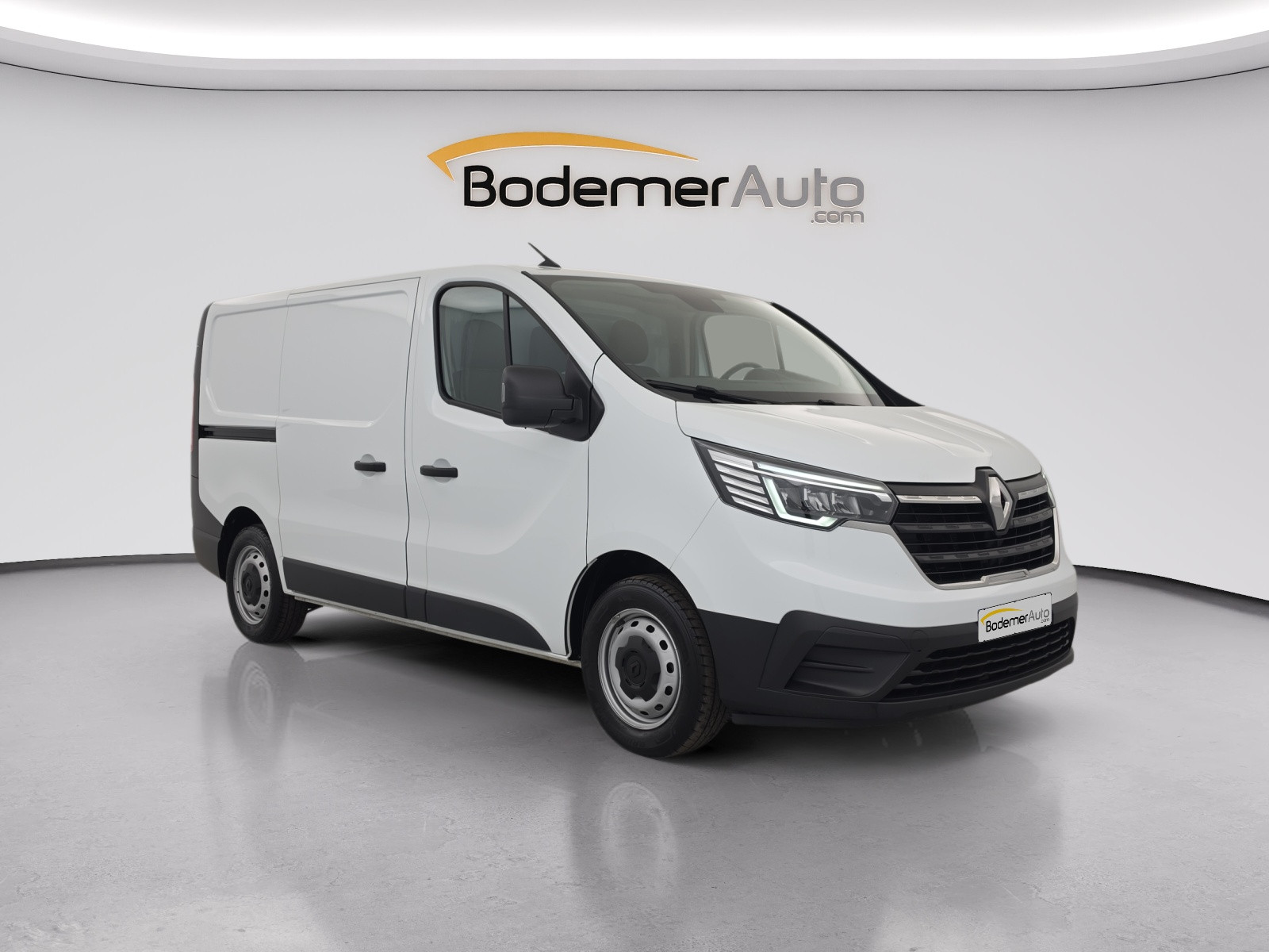 Vente en ligne Renault Trafic 3 Fourgon TRAFIC FG BLUE DCI 130 L1H1 3T GSR2 au prix de 22 990 €
