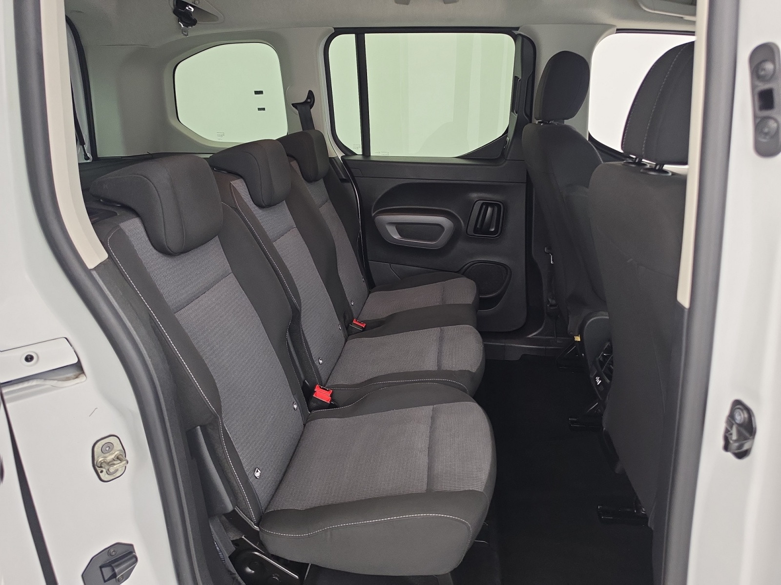 Vente en ligne Toyota Proace Verso  Medium 1.5L 130 D-4D BVM6 au prix de 19 490 €