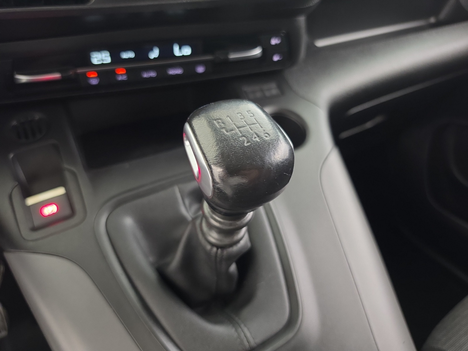 Vente en ligne Toyota Proace Verso  Medium 1.5L 130 D-4D BVM6 au prix de 19 490 €